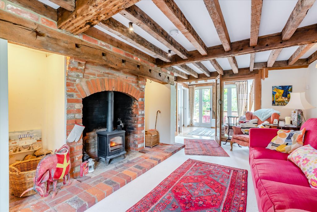 Property photo 2 of 16 Image