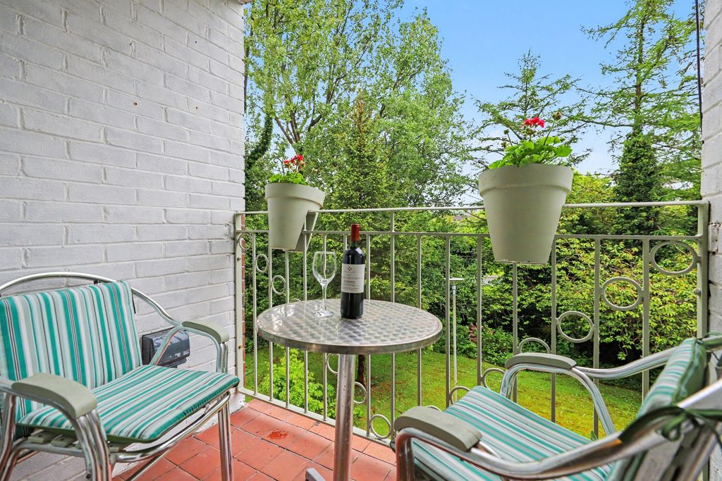 Additional image 10 of 3 bed flat for saleRiccartsbar Avenue, Paisley, Renfrewshire PA2