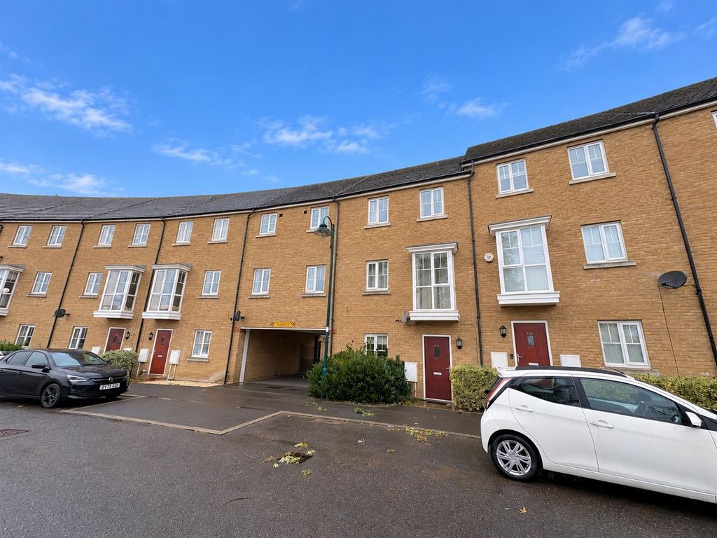 Property photo 1 of 22