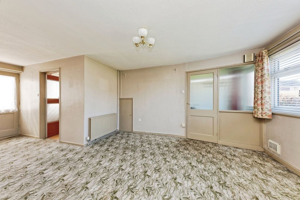 Property photo 2 of 19 Pbox-Img.Jpg