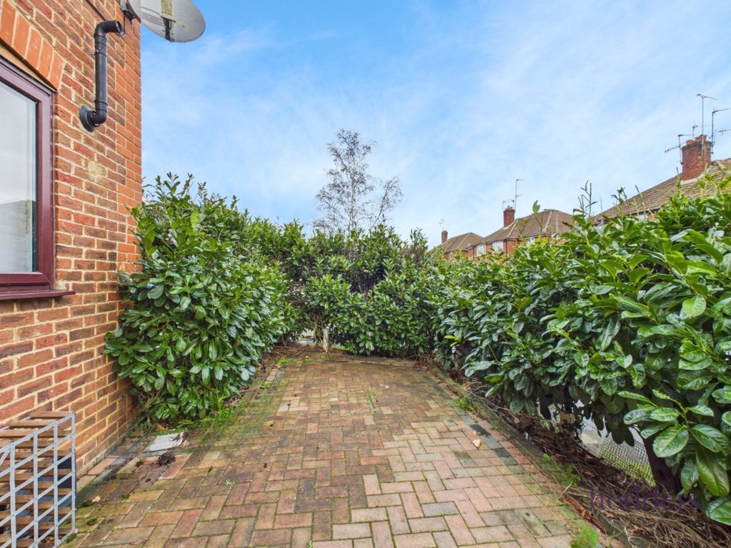 Property photo 3 of 10 Picture No. 13