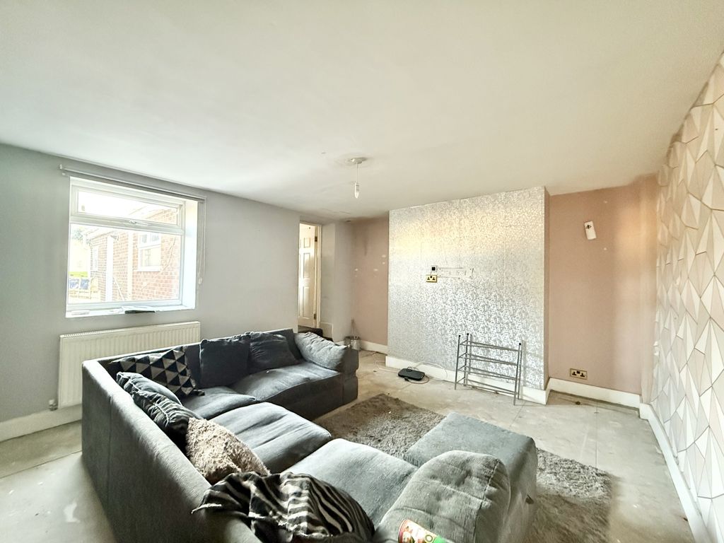 Property photo 2 of 13 Img_3638