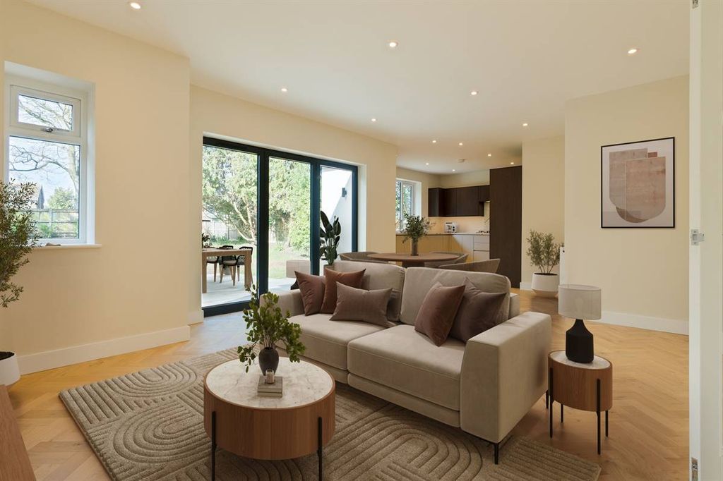 Property photo 2 of 37