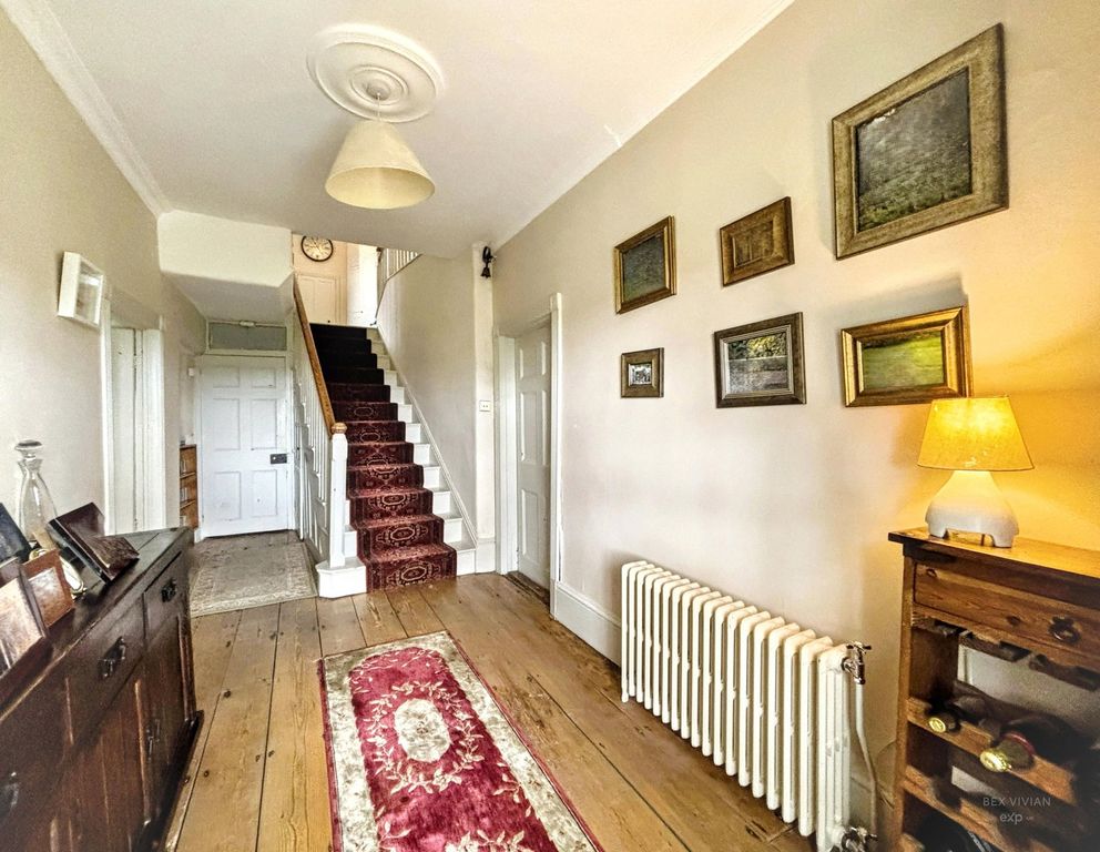 Property photo 2 of 38