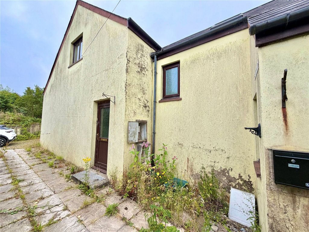 Property photo 2 of 22 Picture No. 23