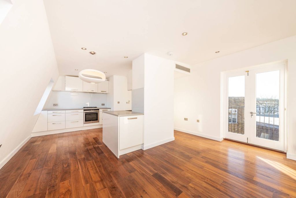Property photo 2 of 7