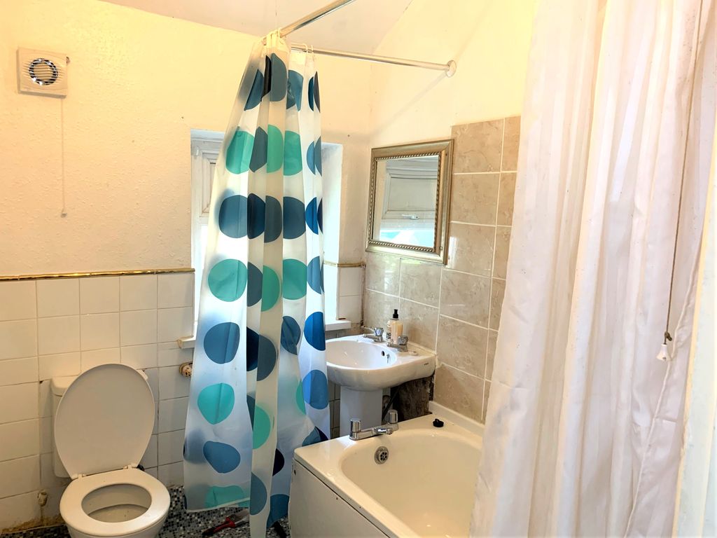 Property photo 2 of 2