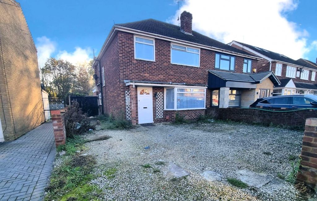 Property photo 1 of 12 4 Bed Semi-Detached House To Rent Roseville Road, Hayes Ub3 4Ra