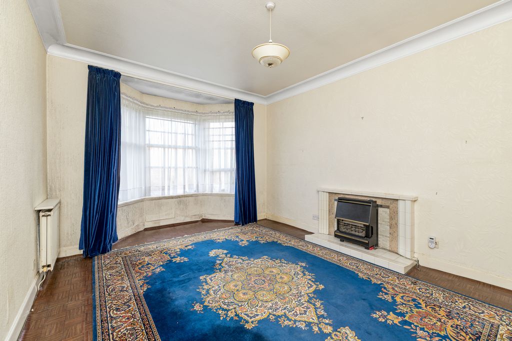 Property photo 2 of 16 Property Image 2