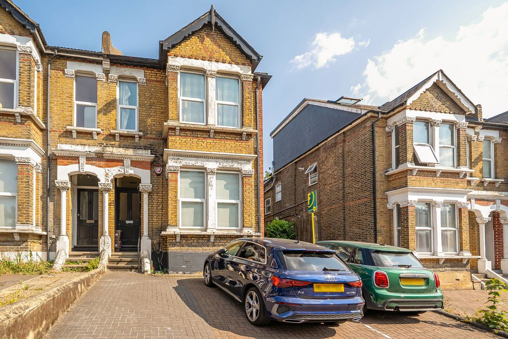 Property photo 1 of 19
