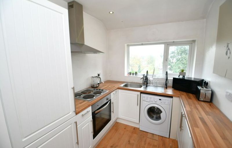 Property photo 2 of 9 Photo 3