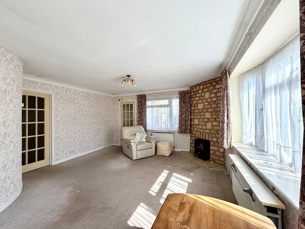 Property photo 3 of 13 Living Dining Room