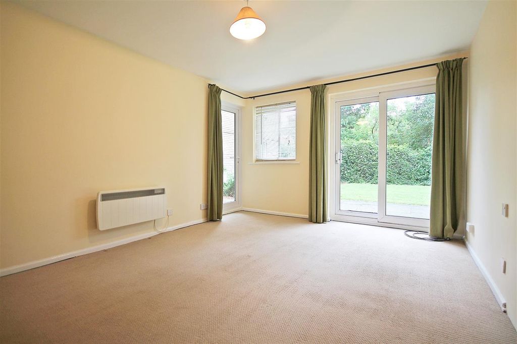 Property photo 3 of 6