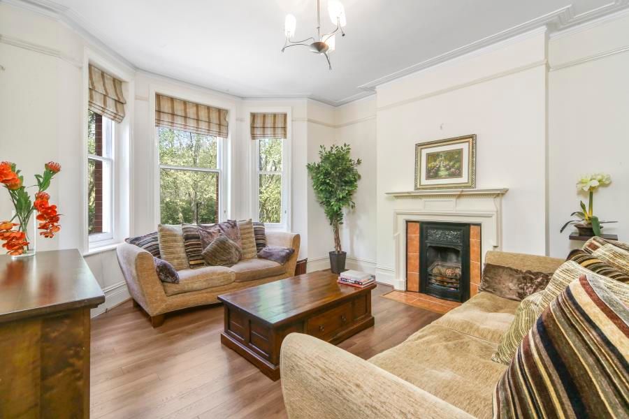Property photo 2 of 10