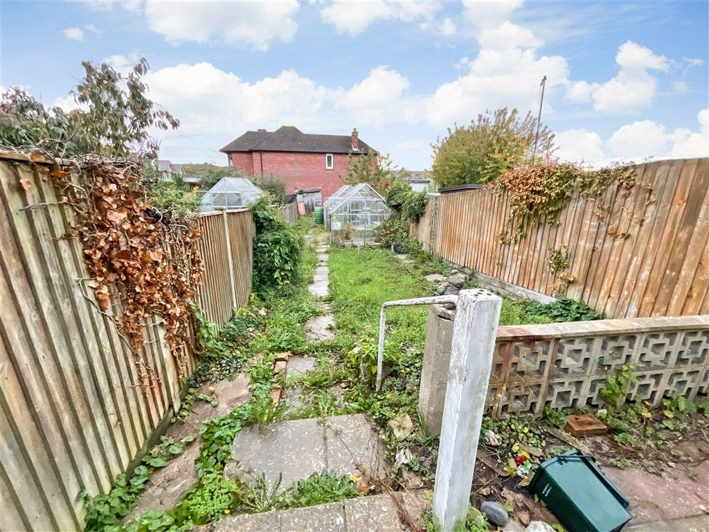 Property photo 2 of 10 Garden