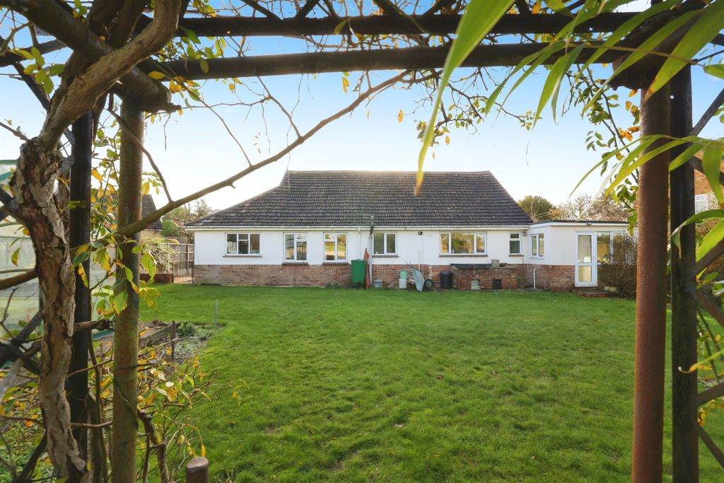 Property photo 3 of 23