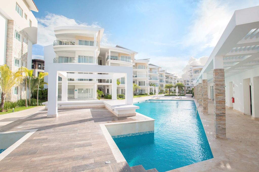 Property photo 2 of 22