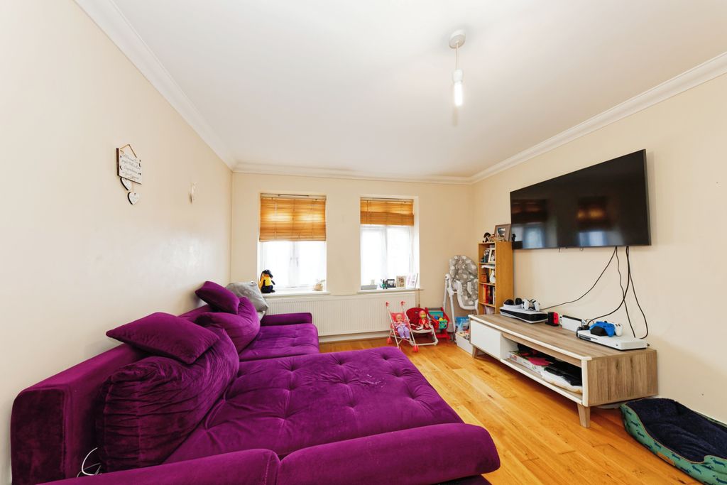 Property photo 2 of 14 Photography