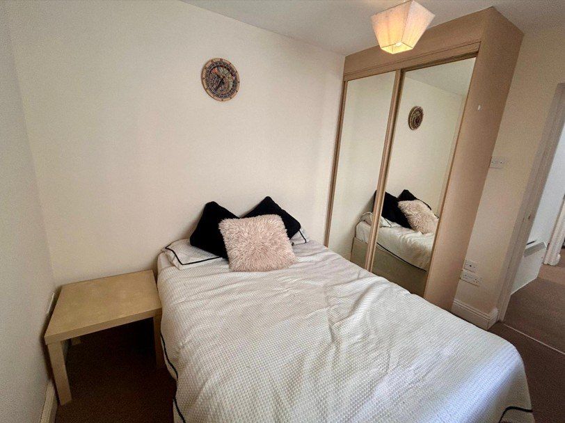 Property photo 2 of 5 Gallery