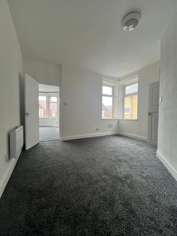 Property photo 3 of 10 Hallway