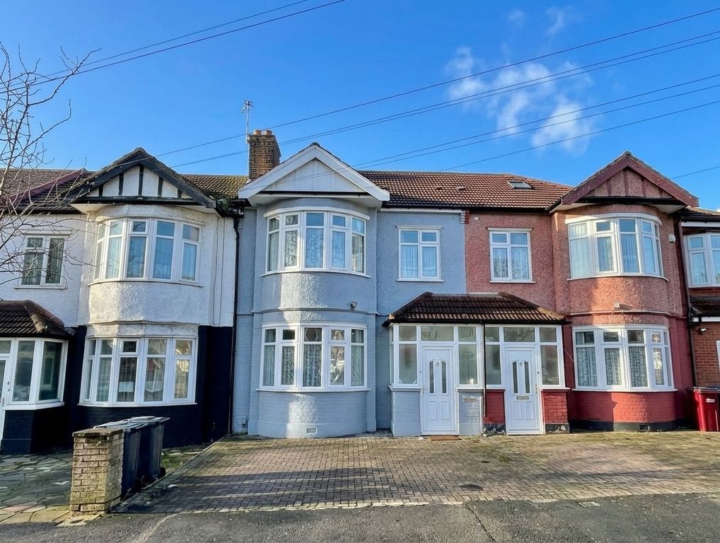 Property photo 1 of 8