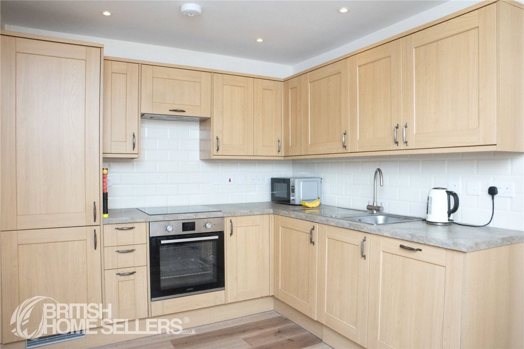 Property photo 3 of 11 Picture No. 13