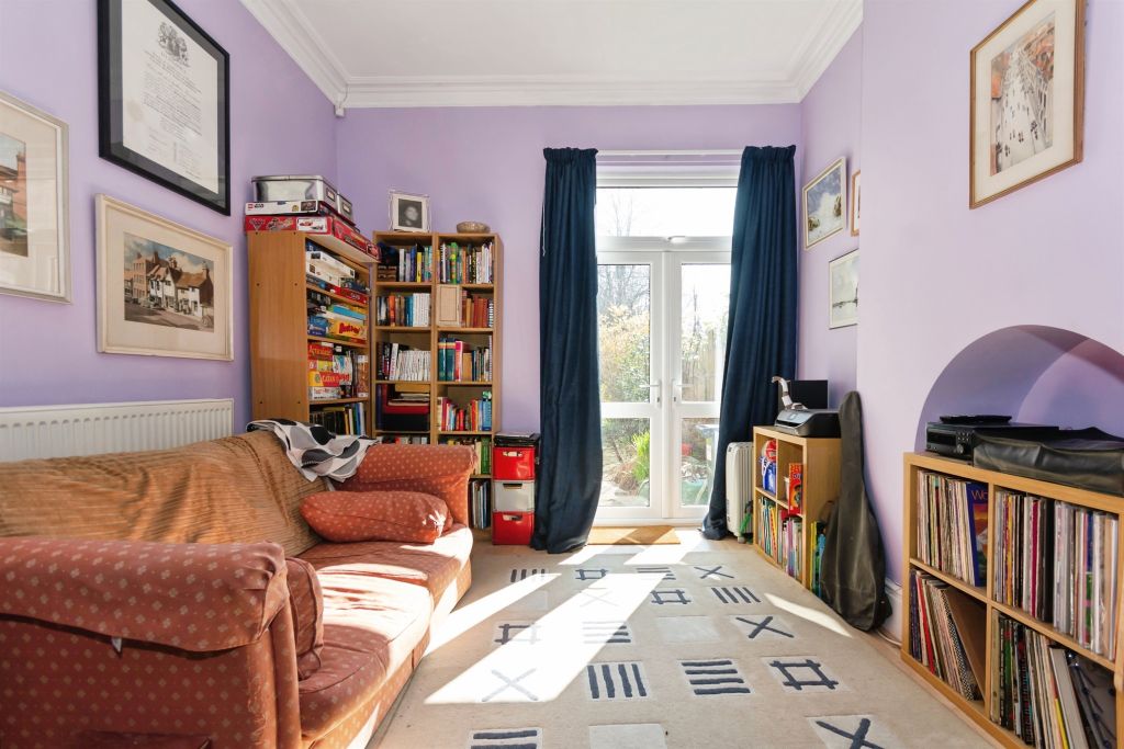 Property photo 3 of 33