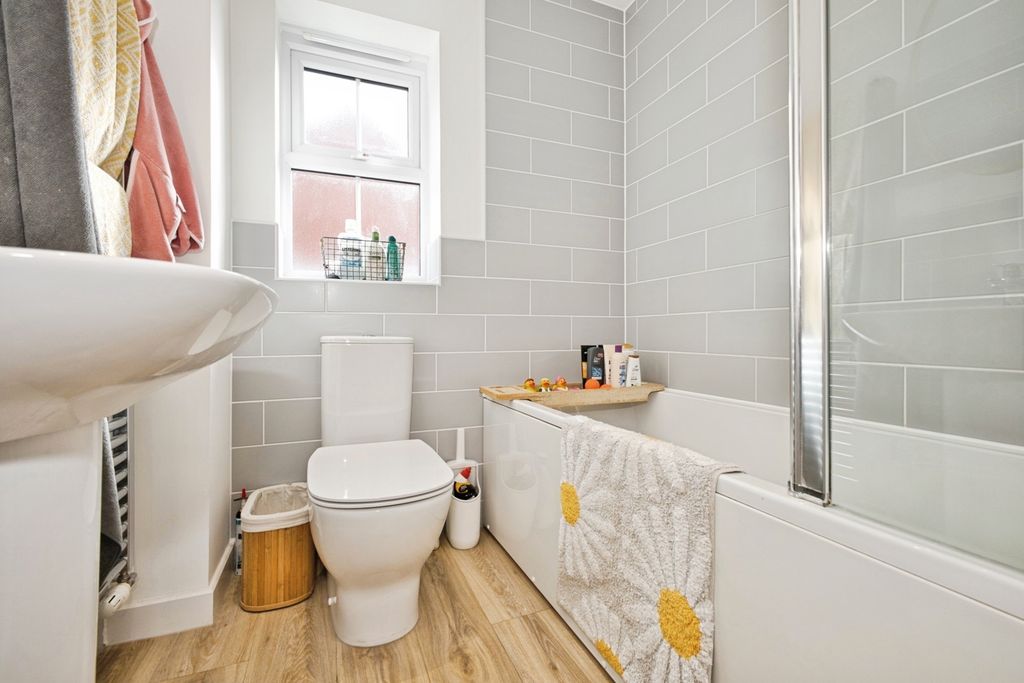 Property photo 3 of 18 Pbox-Img.Jpg