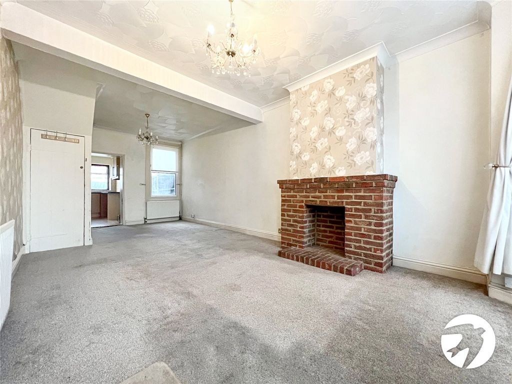 Property photo 2 of 8 Picture No. 07
