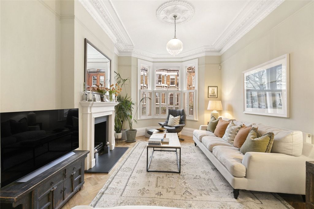 Property photo 1 of 17 Reception Room