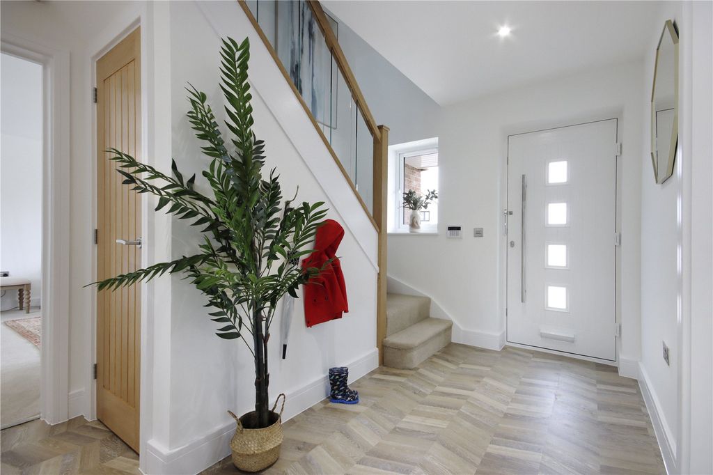 Property photo 2 of 15 Plot 19 Entrance