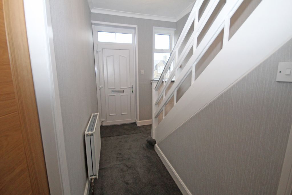 Property photo 2 of 29