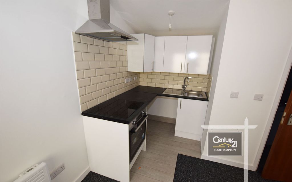Property photo 2 of 3