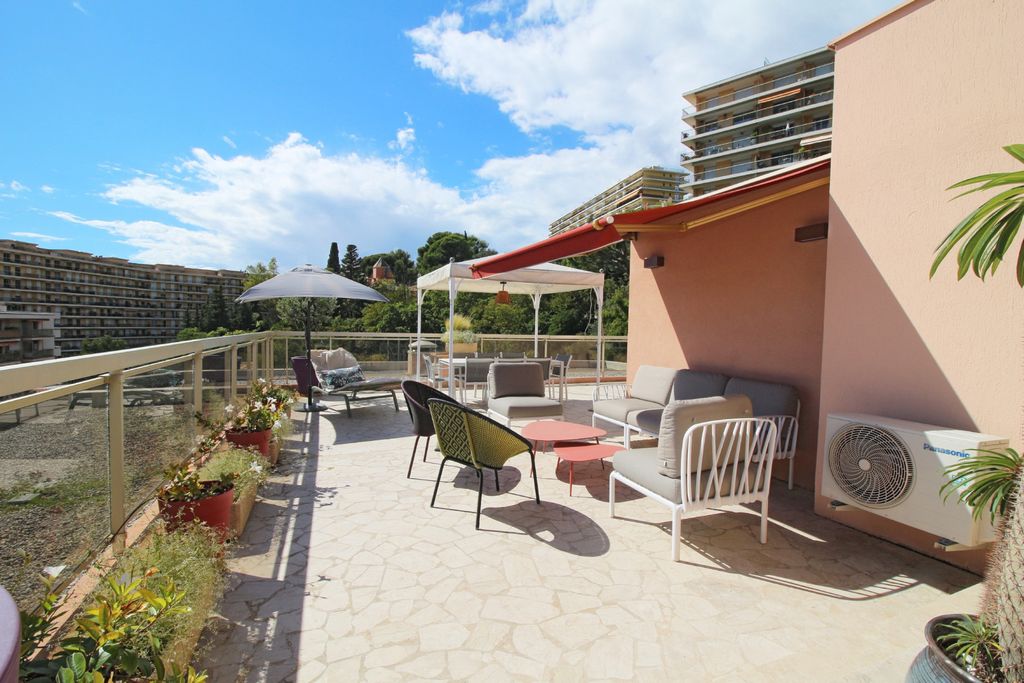 Property photo 3 of 20