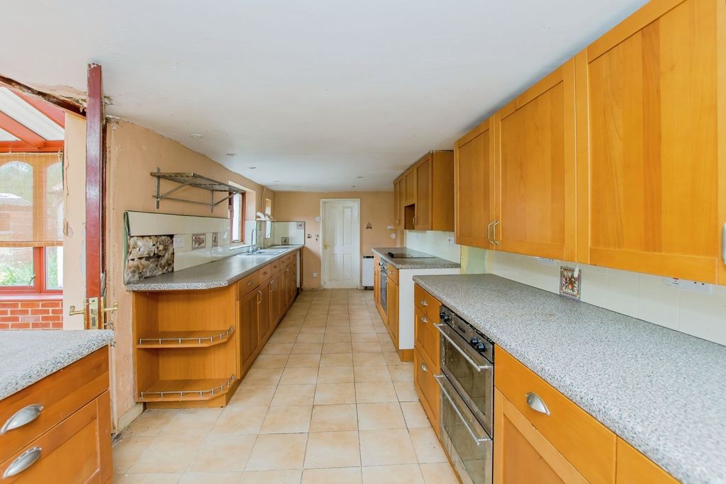 Property photo 3 of 17 Photo