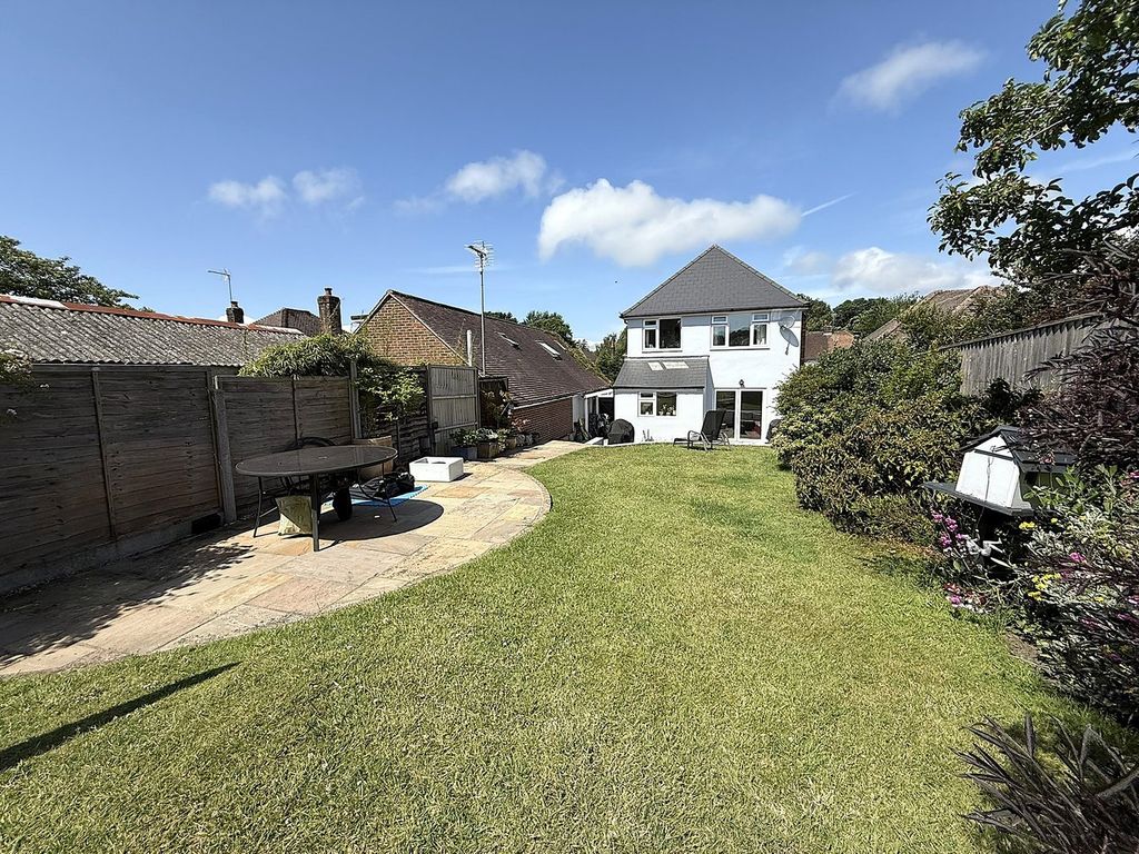 Property photo 2 of 29