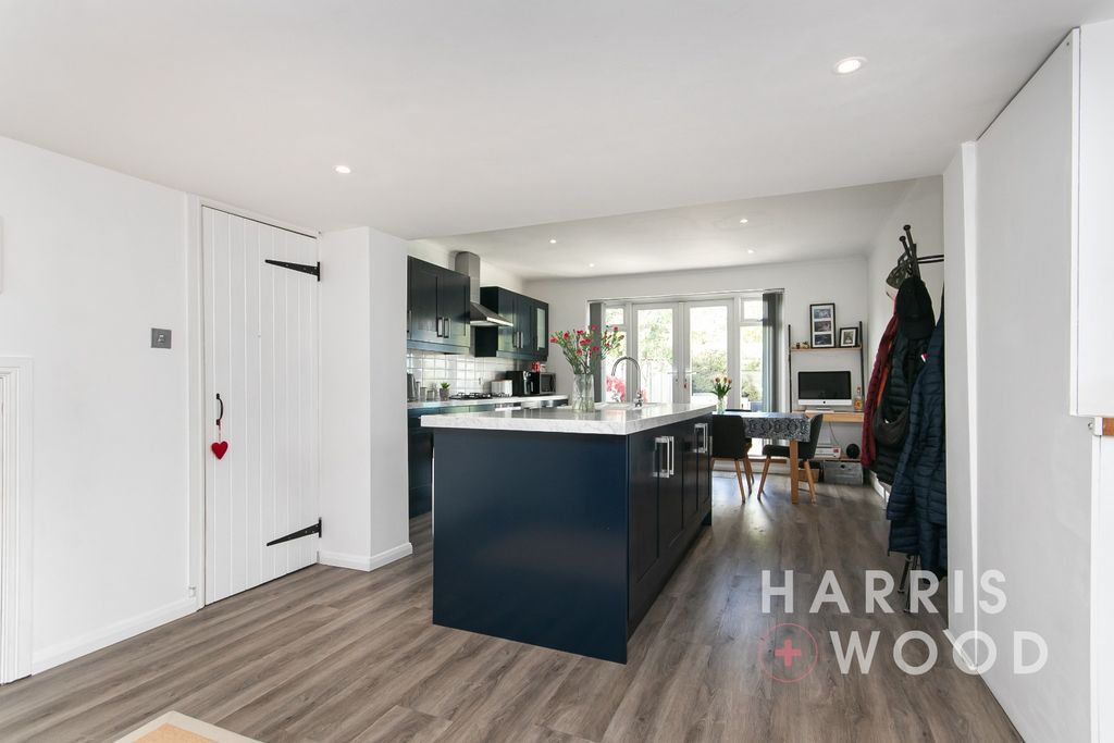 Property photo 2 of 30 4524251