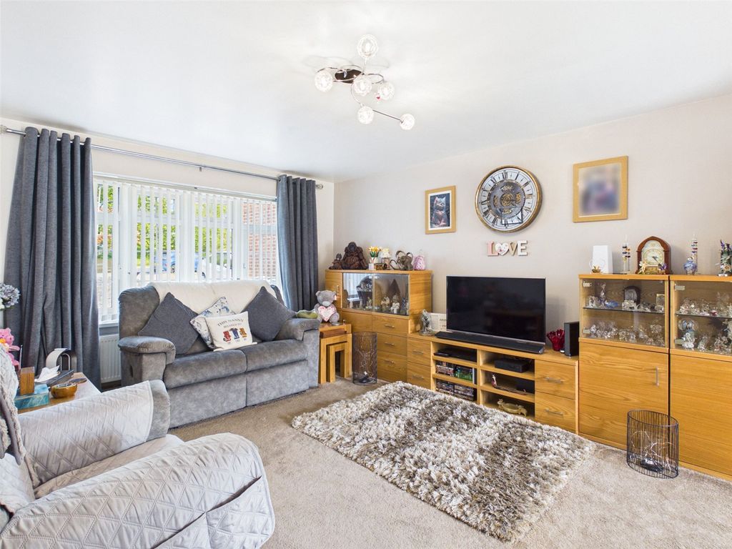 Property photo 3 of 17 Picture No. 14