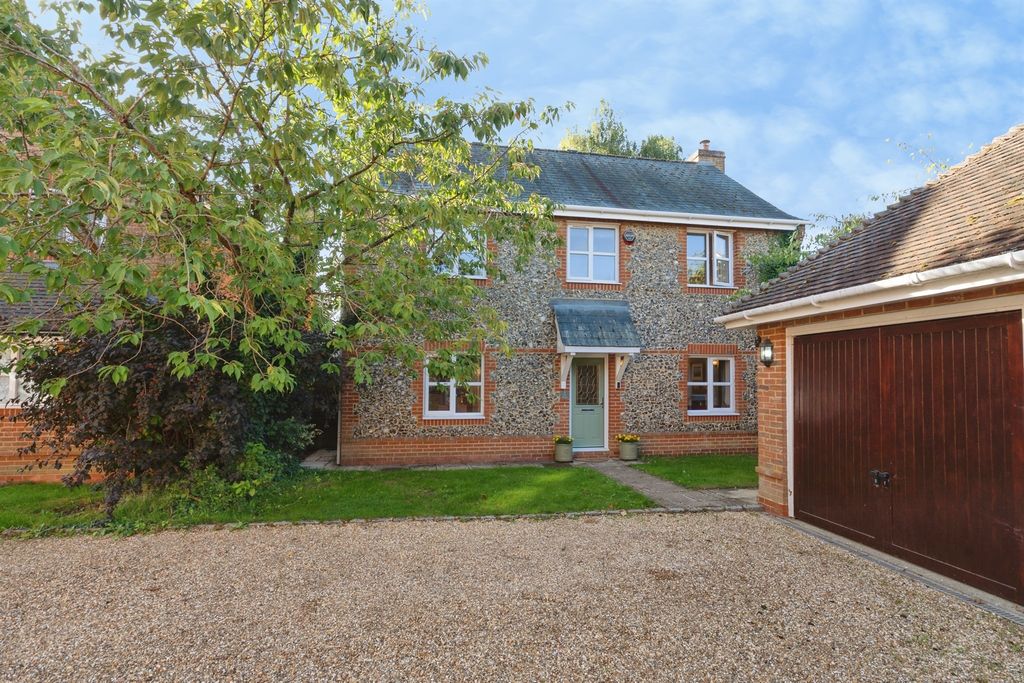 Property photo 1 of 31