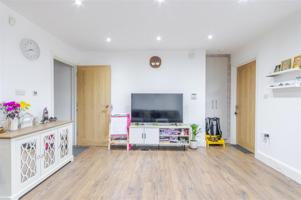 Additional image 4 of 3 bed maisonette for saleEastcote Road, Pinner HA5