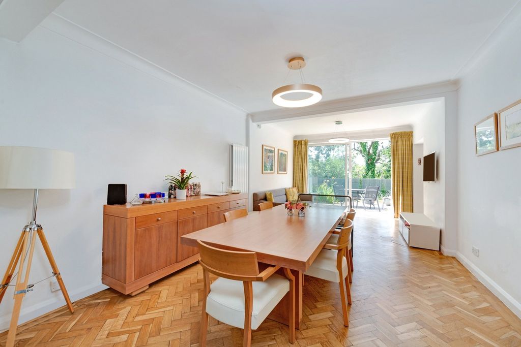 Property photo 3 of 10 Picture No. 07
