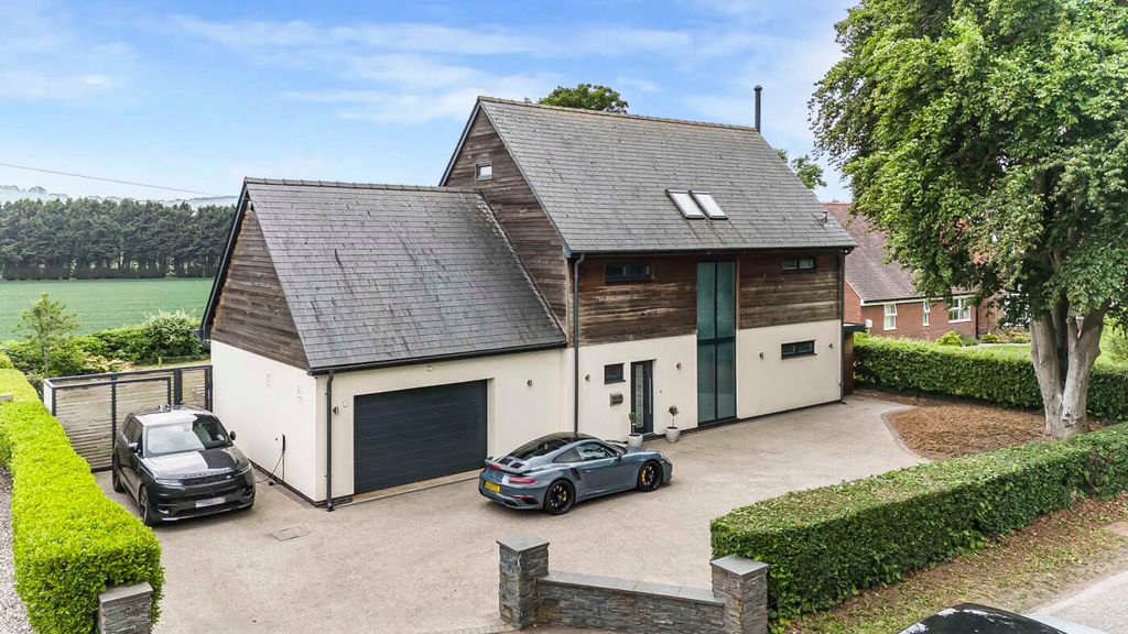 Property photo 2 of 37 41_53381