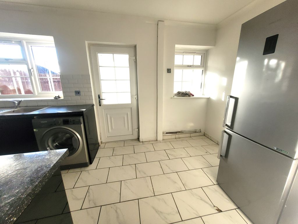 Property photo 3 of 12 Bedroom