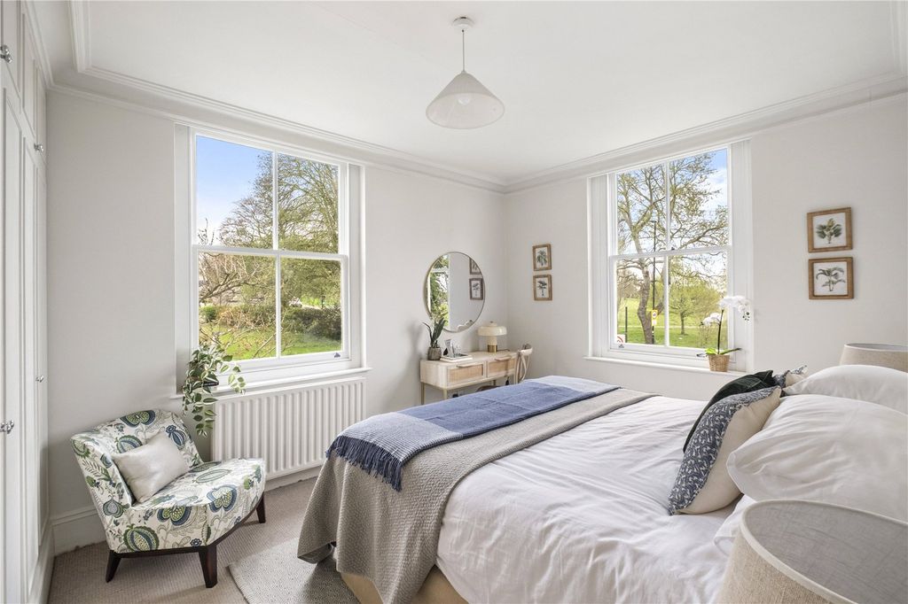 Property photo 3 of 20 Picture No. 11