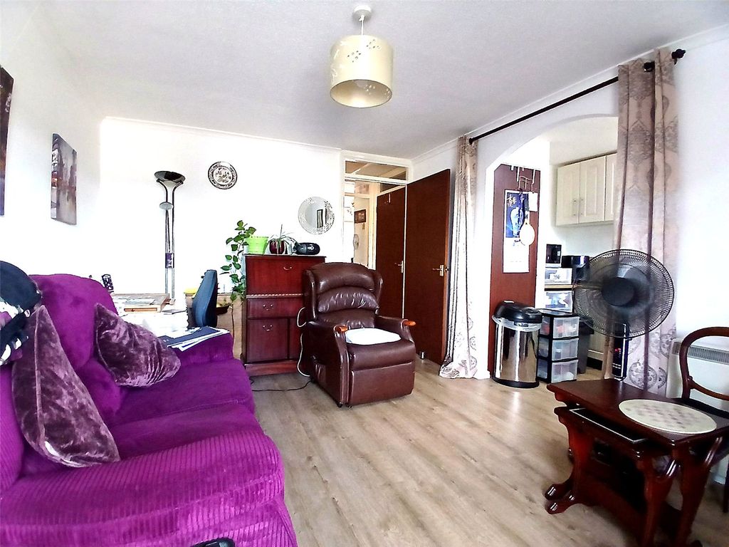 Property photo 2 of 5 Picture No. 03
