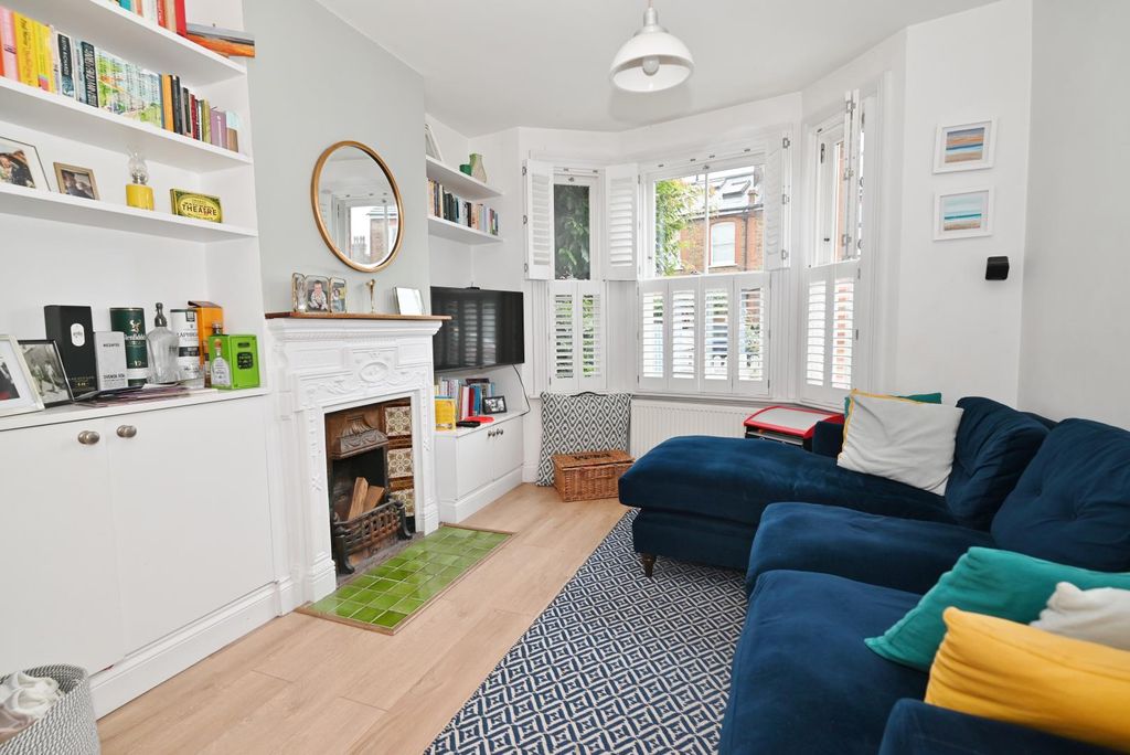 Property photo 2 of 12