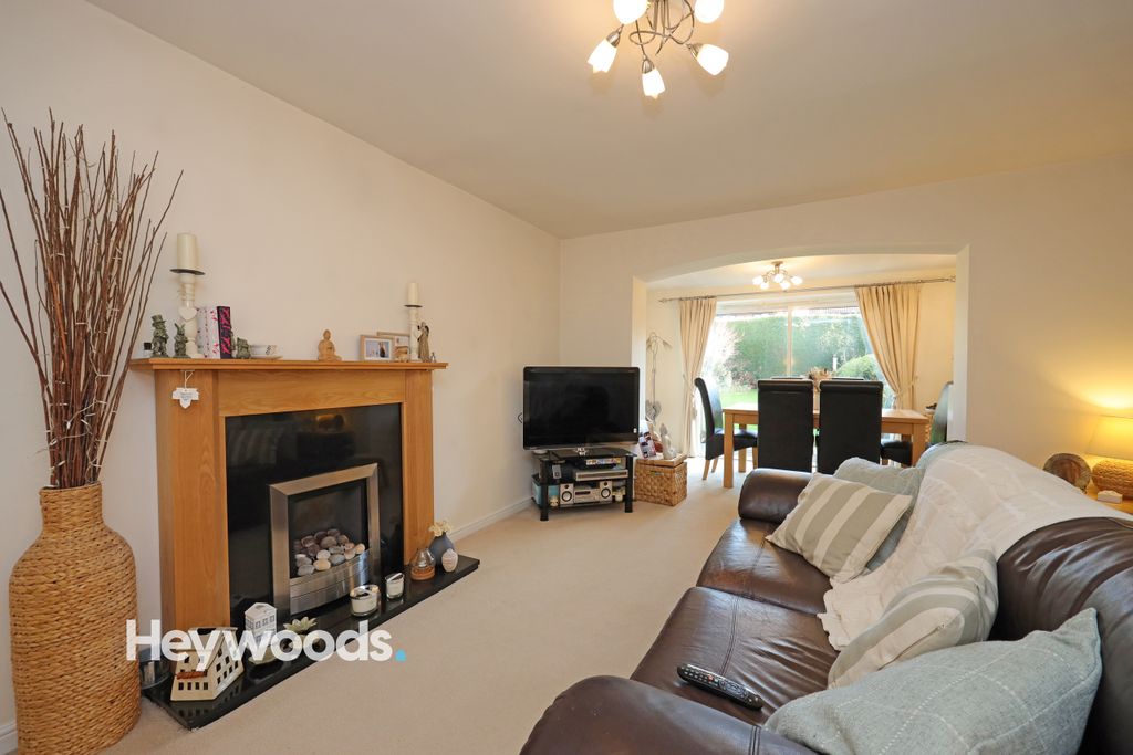 Property photo 3 of 23 0F1A4792