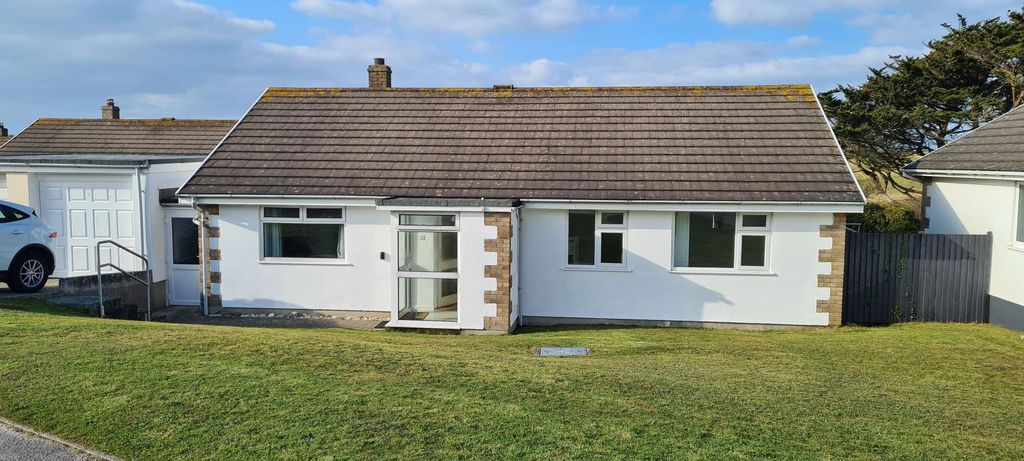 Property photo 1 of 13 External