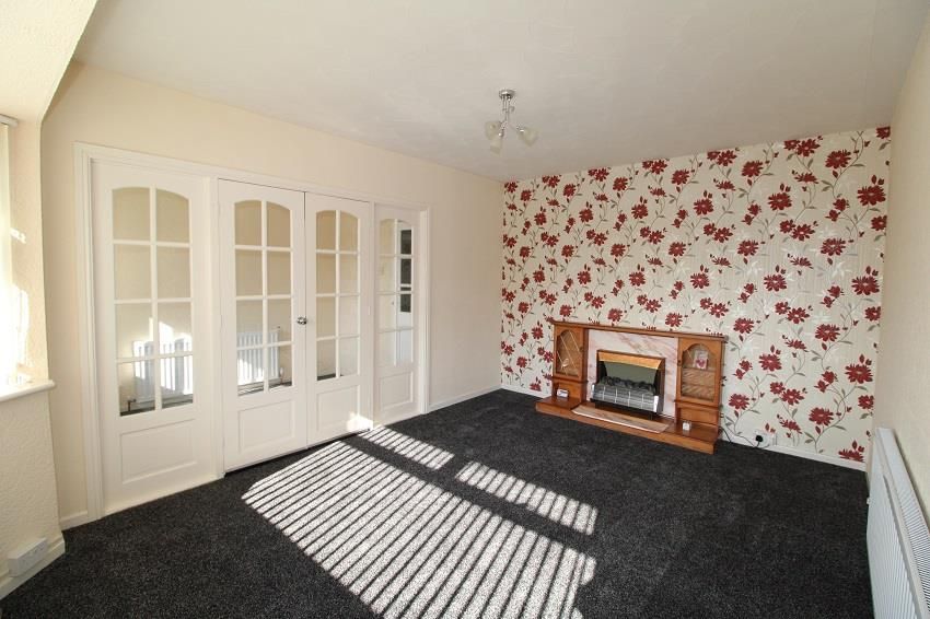 Property photo 2 of 12 Lounge.Jpg