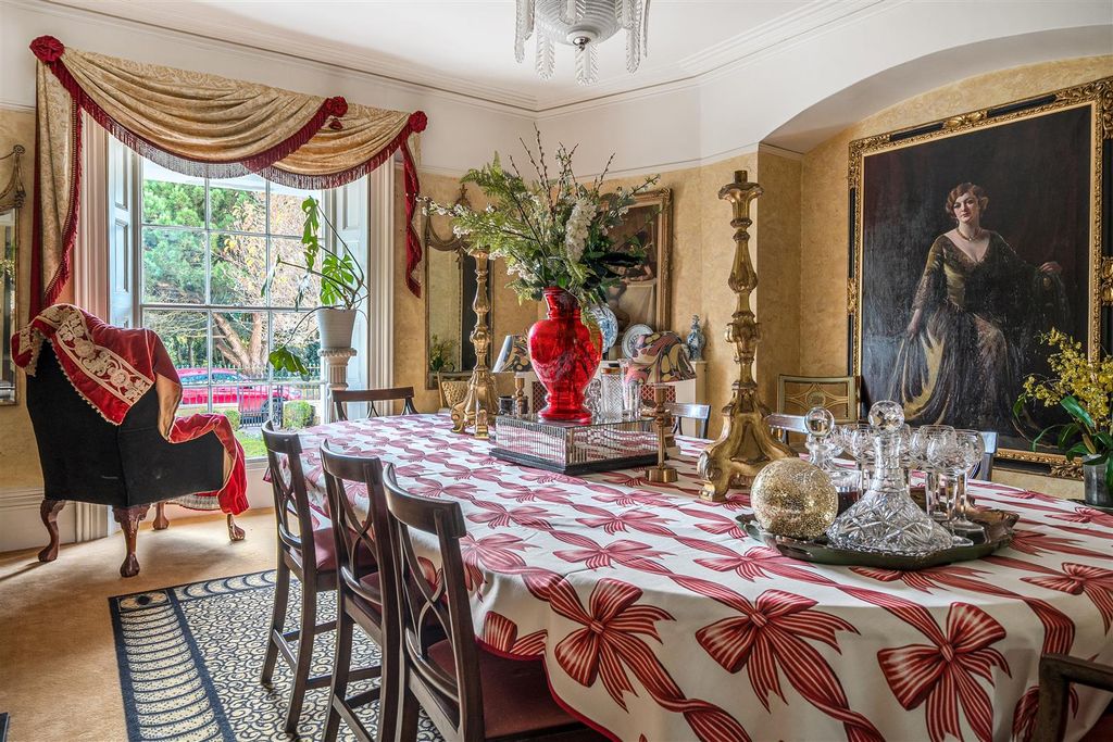 Property photo 2 of 23 Dining Room